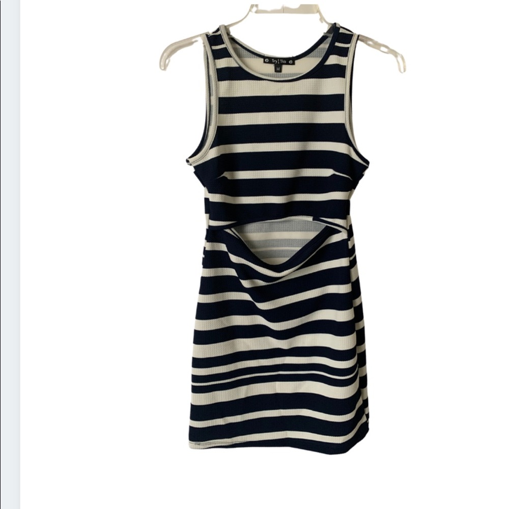 Try ! This- Peep Tummy Dress- Size M Party Dress